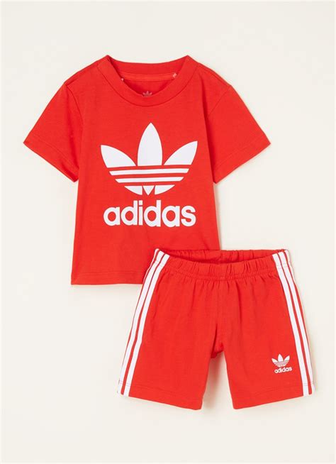 adidas korte broek en shirt